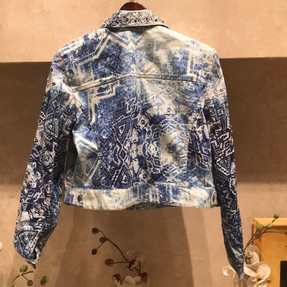 Jacket - Picture 2 of 6